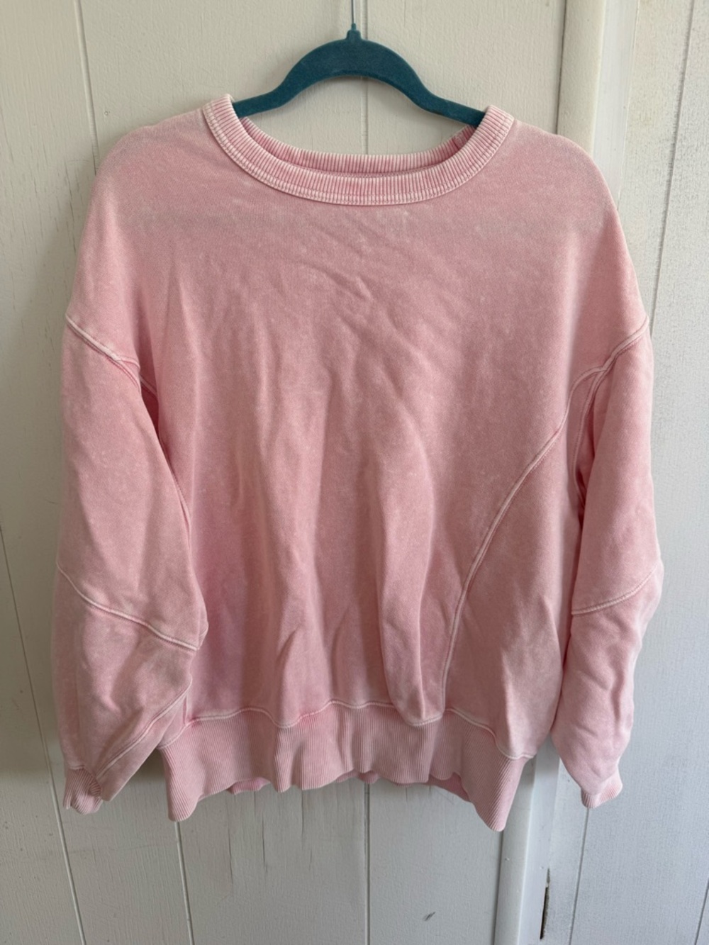 Aerie light pink oversized sweatshirt XSMALL long sleeve washed crew neck